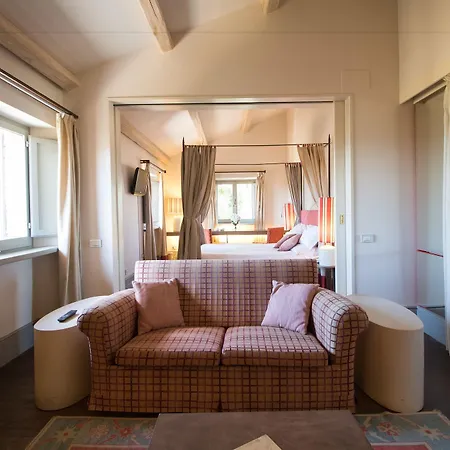 Hotel Le Tre Vaselle & Torgiano