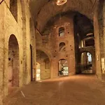 Le Tre Vaselle &
