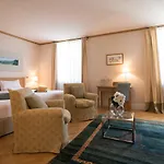 Hotel Le Tre Vaselle & 5*