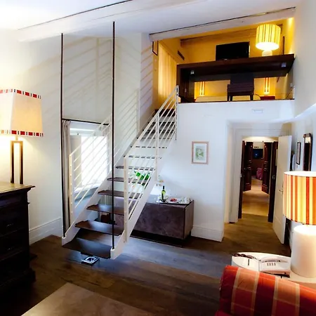 Hotel Le Tre Vaselle & 5*