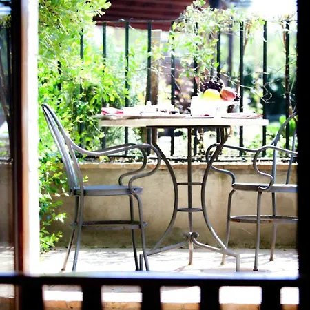 Hotel Le Tre Vaselle & Torgiano