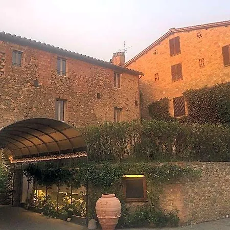 Le Tre Vaselle & 5* Torgiano