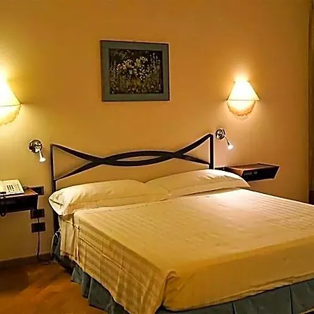Hotel Le Tre Vaselle & 5*