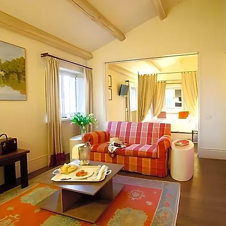Hotel Le Tre Vaselle & Torgiano