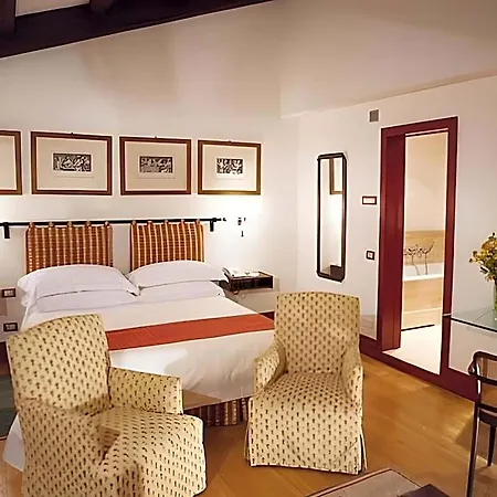 Hotel Le Tre Vaselle & Torgiano