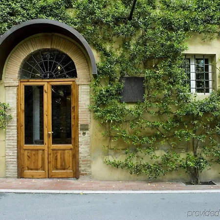 Le Tre Vaselle & 호텔 토르지아노