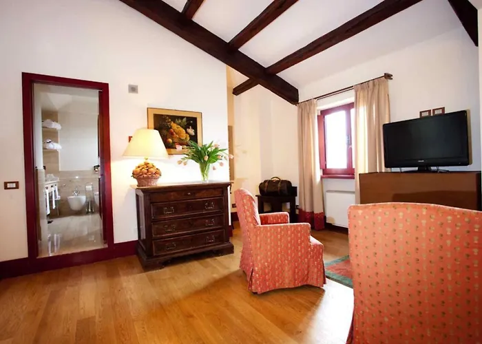 Le Tre Vaselle & 5* Torgiano