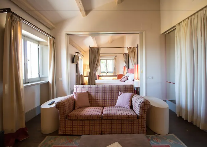 Le Tre Vaselle & 5* Torgiano