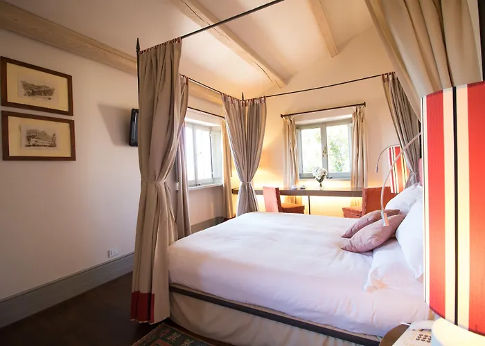 Hotel Le Tre Vaselle & 5*